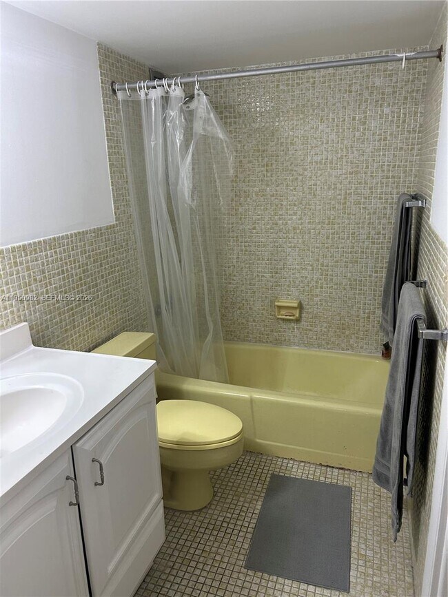 Photo - 401 Ocean Dr Unidad 810