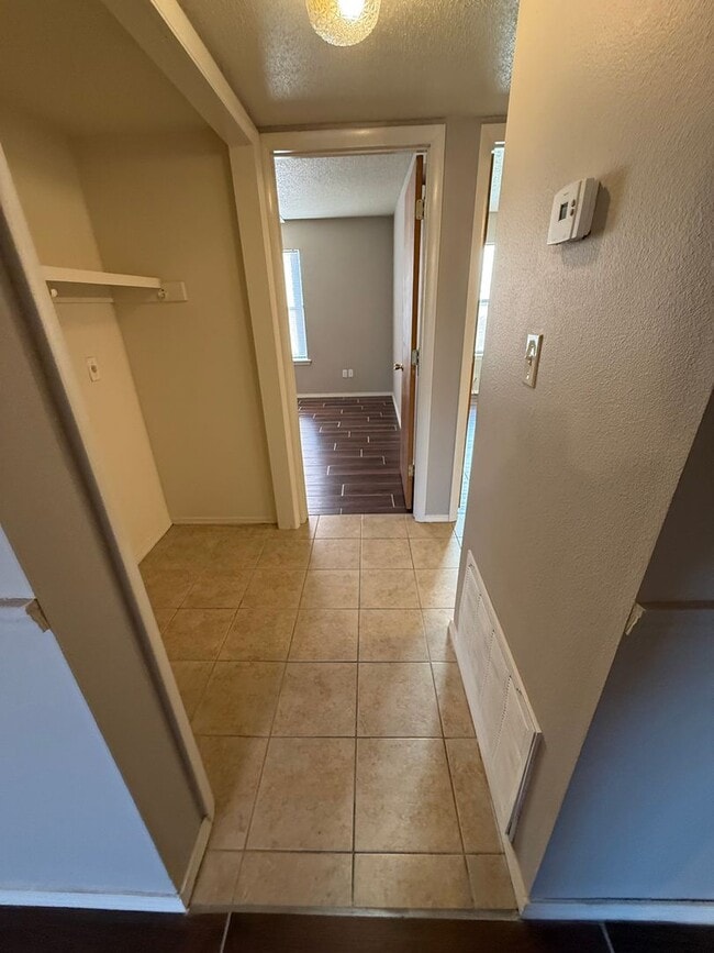 Photo - 2239 Alma Blvd Unit 2