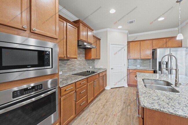 Photo - Magnificent home in Wyndham Hill Community! -Refrigerator, Washer/Dryer, and Lawn Care ALL INCLUDED