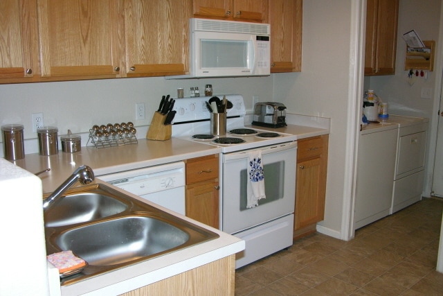 Photo - 1905 Dove Creek Cir