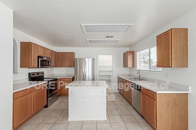 8132 E Onza Ave