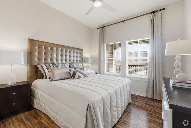 A3 1BR, 1BA - 749SF - Dormitorio