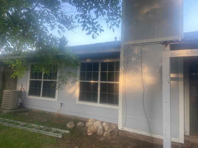 Building Photo - 11767 Spring Song Dr Rental