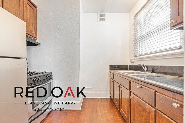 1021 S Park View St Unidad 104