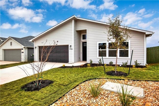 Building Photo - 9708 Evening Canopy Dr