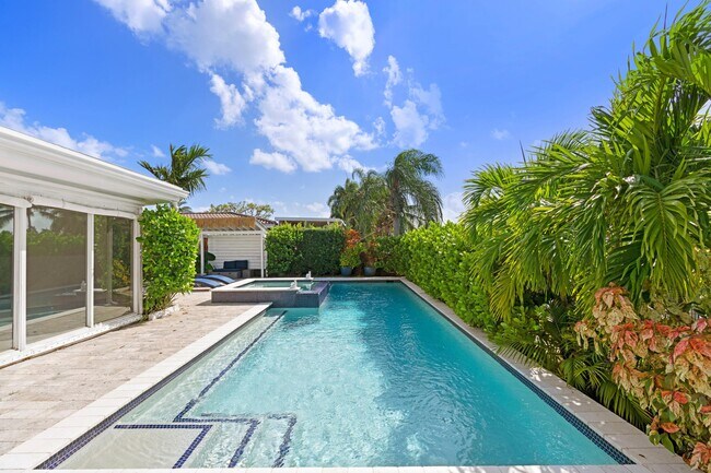 Photo - 391 SE 7th Ave