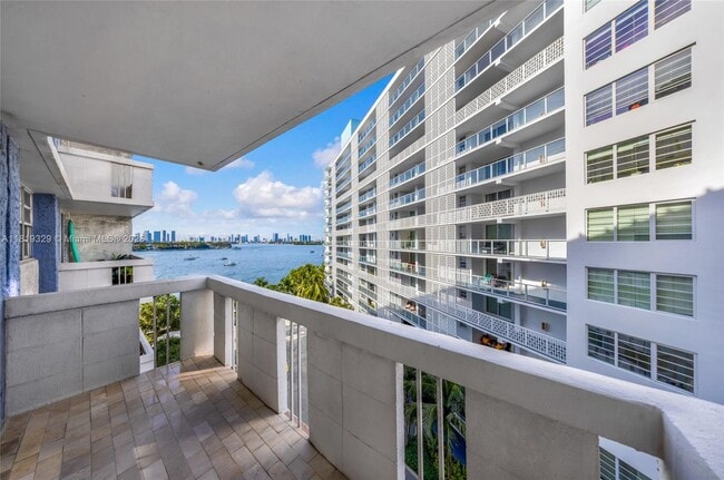 Photo - 800 West Ave Unidad #736
