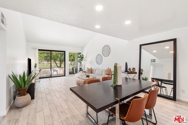 Building Photo - 43 Cll Encinitas Rental