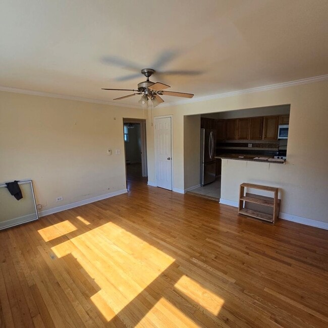 Building Photo - 4934 Harold Ave Unit 2D