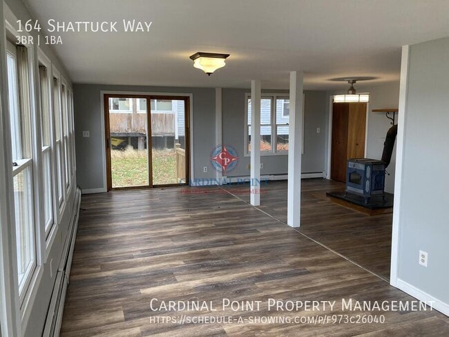 Photo - 164 Shattuck Way