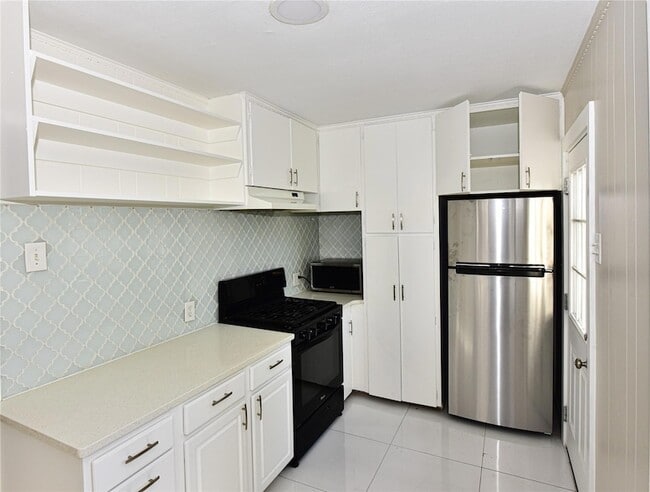 Photo - 3908 Becker Ave