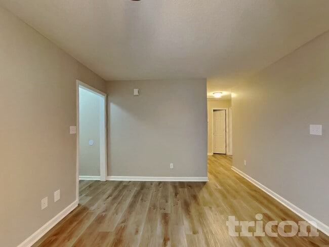 Photo - 701 Avondale Dr