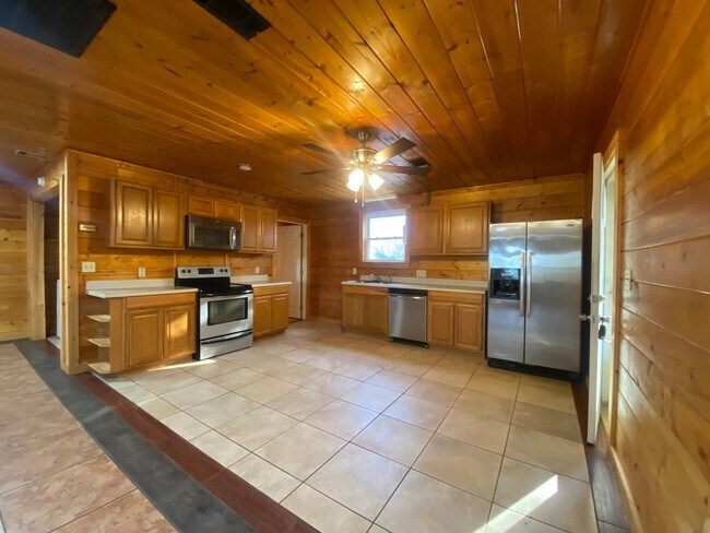 Photo - Studio Home located in Greeneville, TN