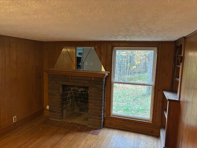 Photo - 286 W Grace St
