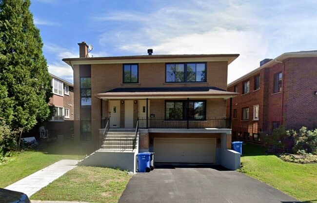 Building Photo - 238 Crois Harrow Unit 238