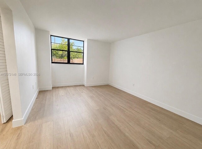 Photo - 10985 SW 107th St Unidad 105