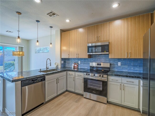 Photo - 1510 Fieldbrook St