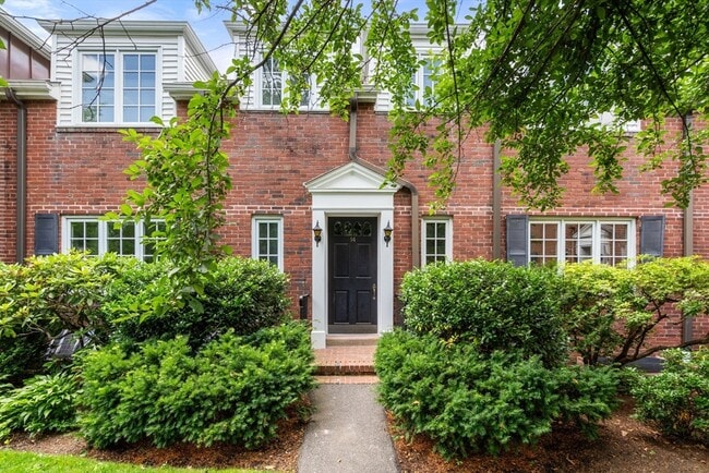 Photo - 14 Still St Townhome