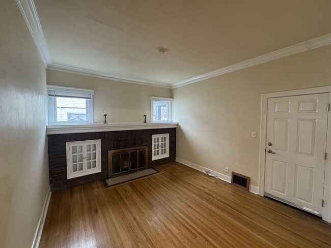 Photo - 922 E Ermina Ave