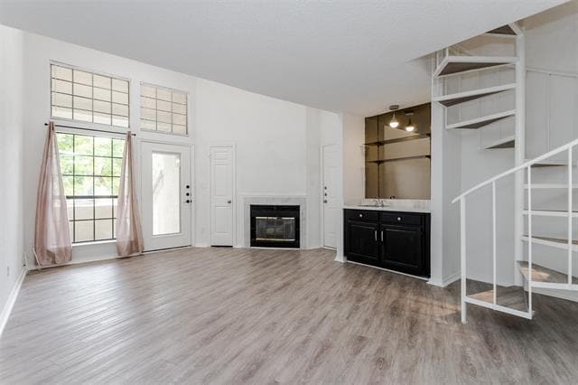 Building Photo - 5590 Spring Valley Rd Unit F206