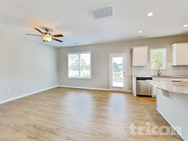 Photo - 76 Fresco Dr