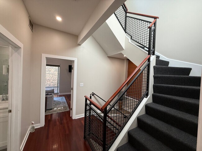 Photo - 1501 W Ohio St