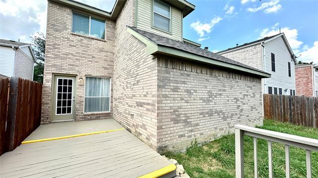 Photo - 1402 Peregrine St