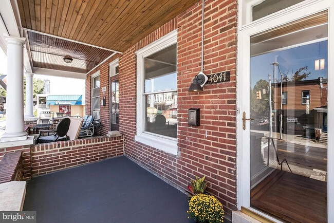Building Photo - 3 Bedroom in a GREAT AREA