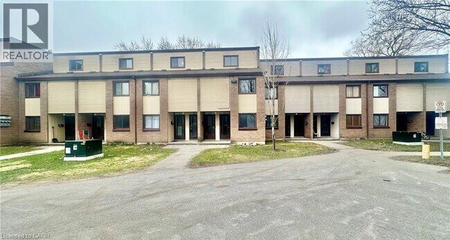 Photo - 1200 Courtland Ave E
