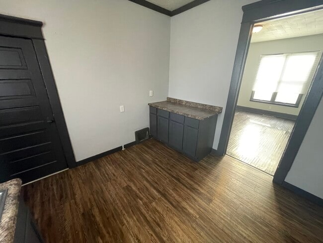 Photo - 6 Pennsylvania Ave