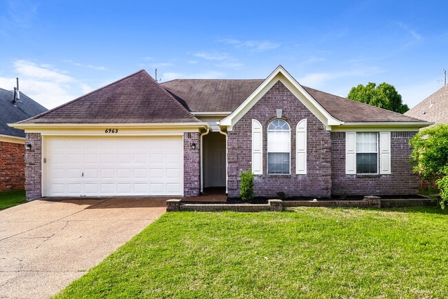 Building Photo - 6963 Naples Dr