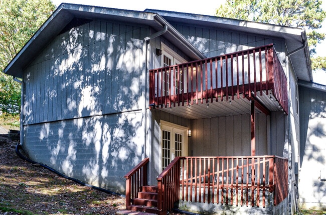 Photo - 75 Perralena Way