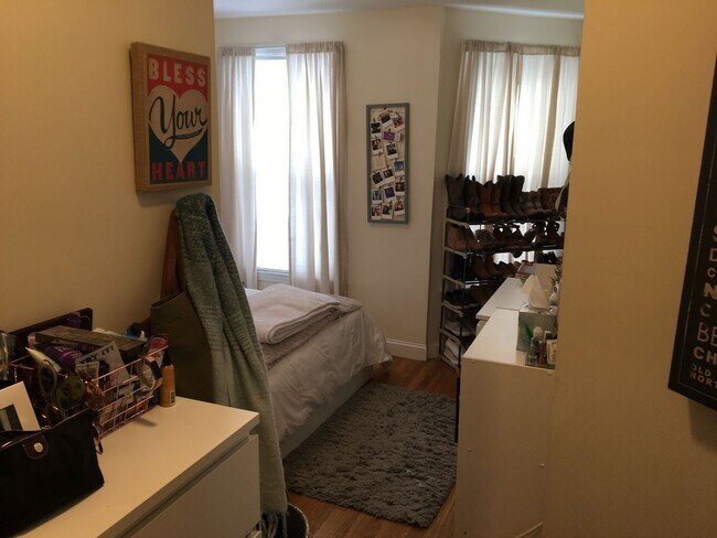 Photo - Nicely updated 3 bed with in-unit laundry in Brookline Village!