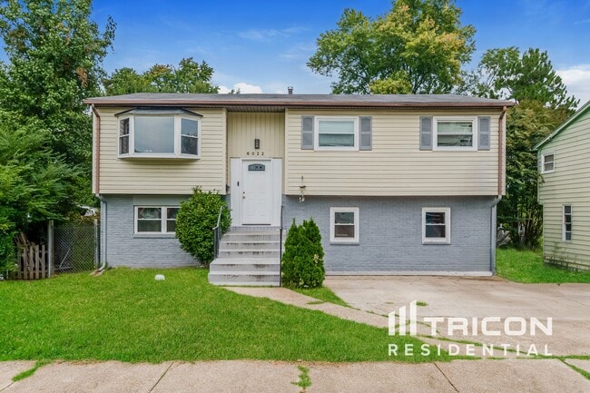 Building Photo - 6022 Lucente Ave Rental
