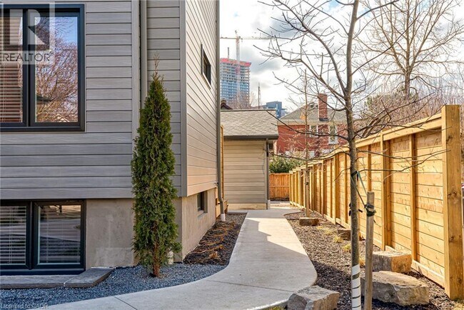 Photo - 93 Louisa St