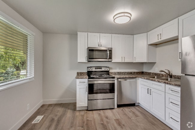Building Photo - 2103 E 3300 S Rental