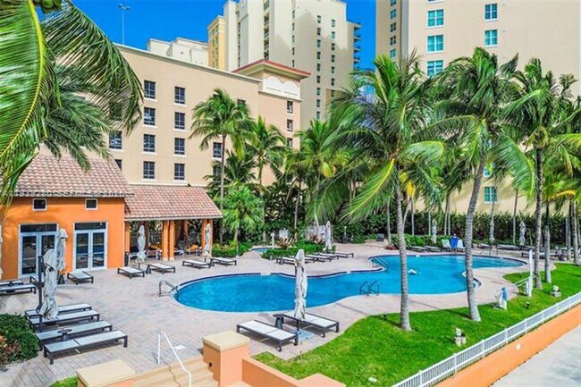 Photo - 3330 NE 190th St Unit 3330 NE 190th St  216