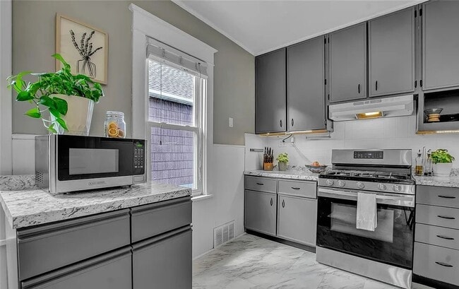 Photo - 68 Sunset St