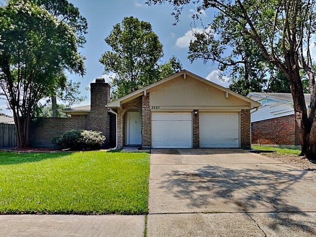 Building Photo - 22311 Meadowgate Dr Rental