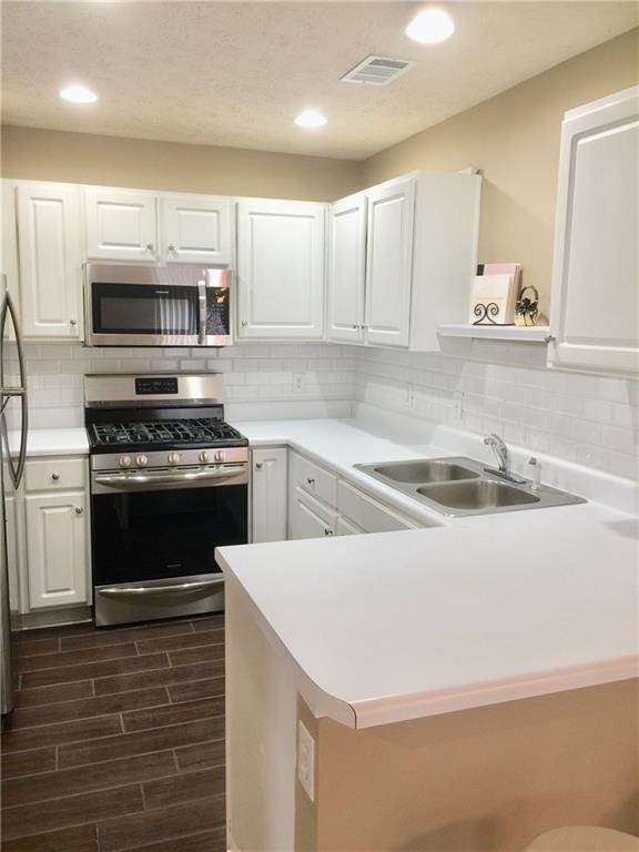 Photo - 2040 Keenland Ct