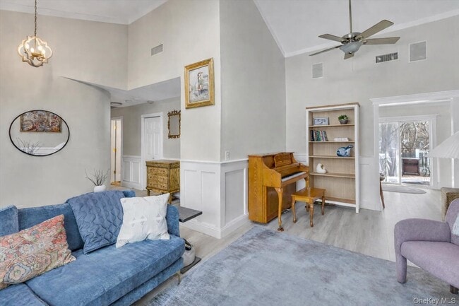 Photo - 28 Pagnotta Dr