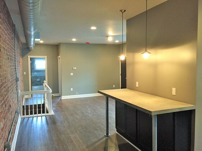 Photo - 4603 Butler St Unit Apt. #2