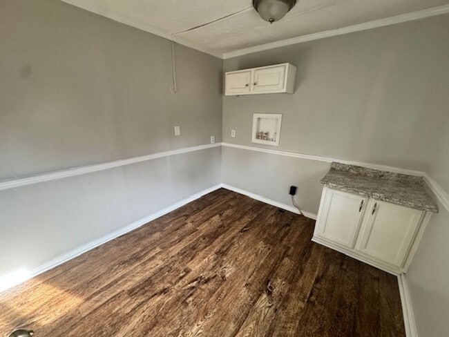 Photo - 376 Hines Rd