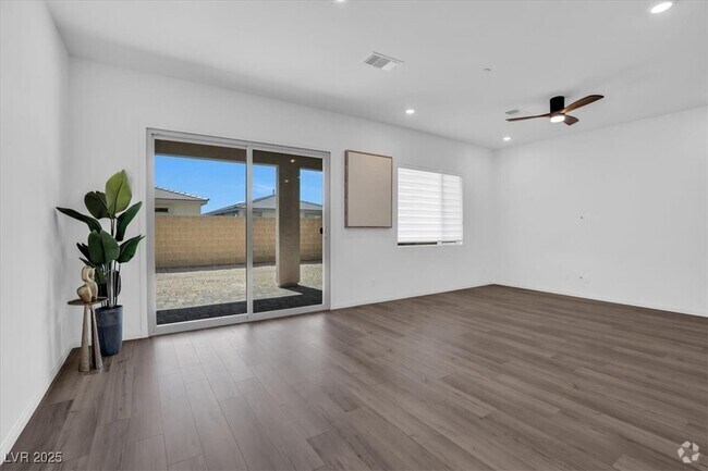 Building Photo - 1558 Rock Kestrel St Rental