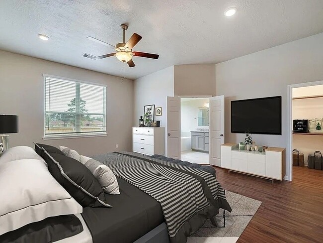 Photo - 1002 Tomball Downs Dr