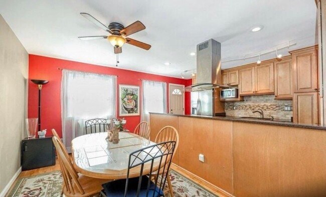 Photo - 69-7 66th Rd