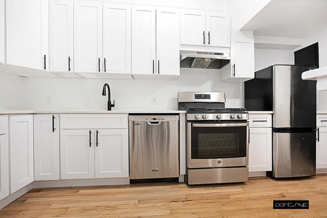 Photo - 2 bedroom in NYC NY 10001