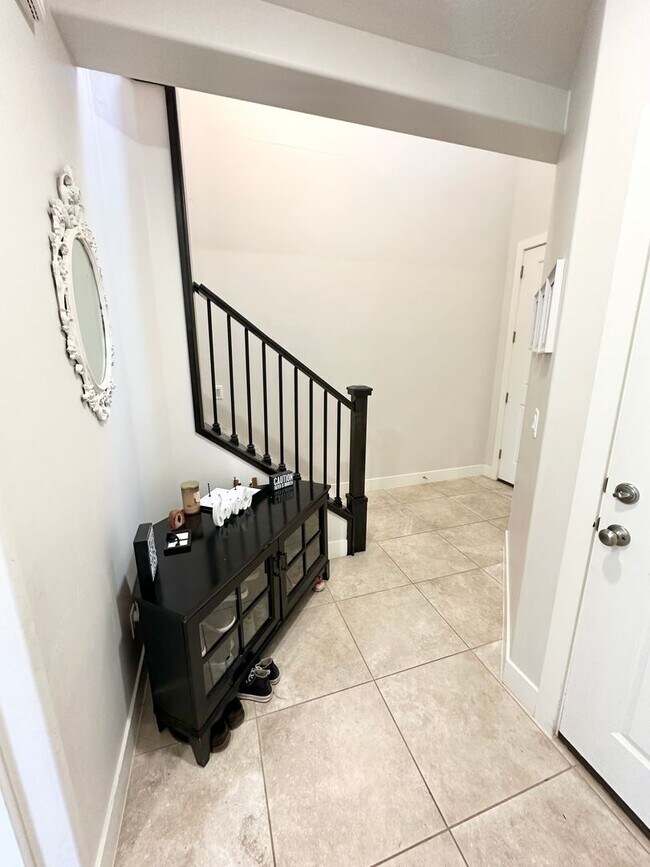 Photo - Tortoise Rock Dr Townhome!