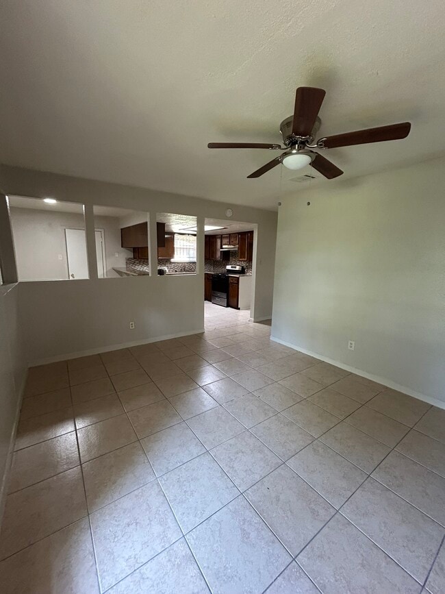 Photo - 7223 Valmont Dr