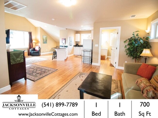 Craftsman Cottage: Furnished Jacksonville ... - Craftsman Cottage: Furnished Jacksonville ... House